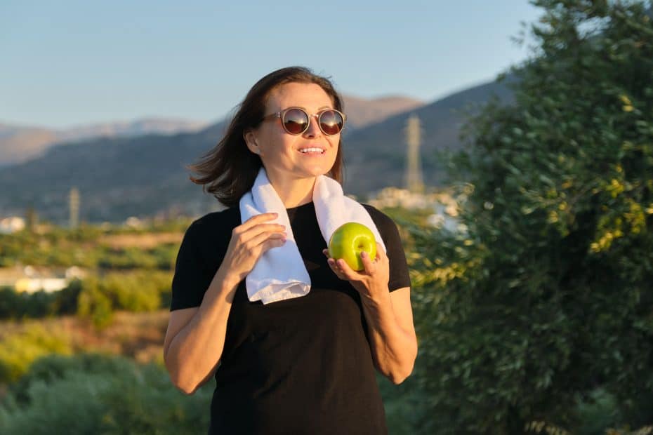 Eating Apples