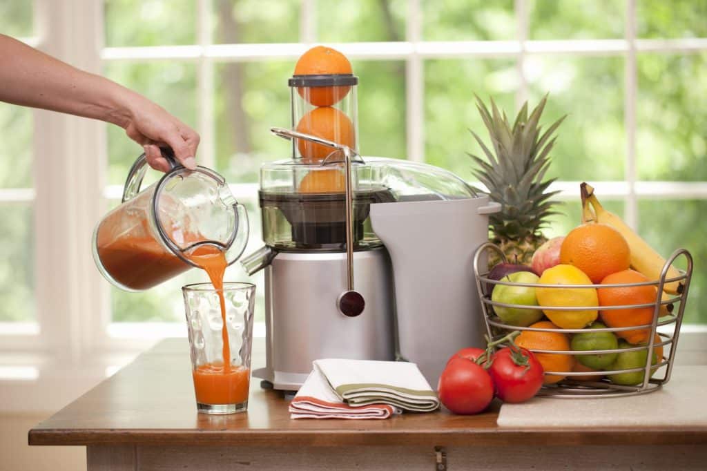 Juicing Vs. Blending: Which Is Better For Health?